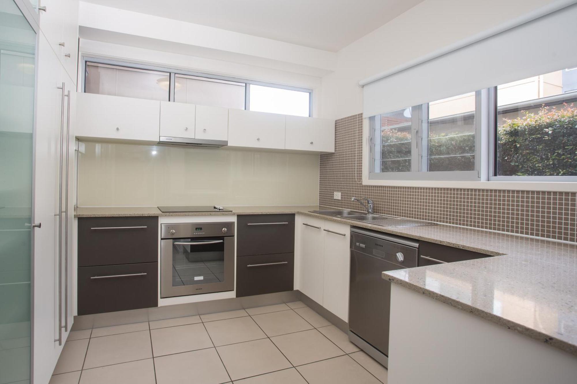 Quarterdecks Retreat Villa Urangan Стая снимка