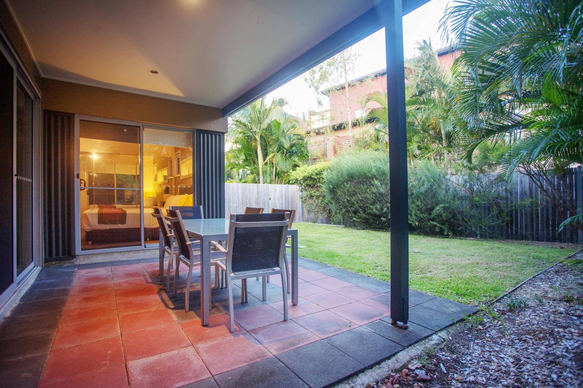 Quarterdecks Retreat Villa Urangan Стая снимка