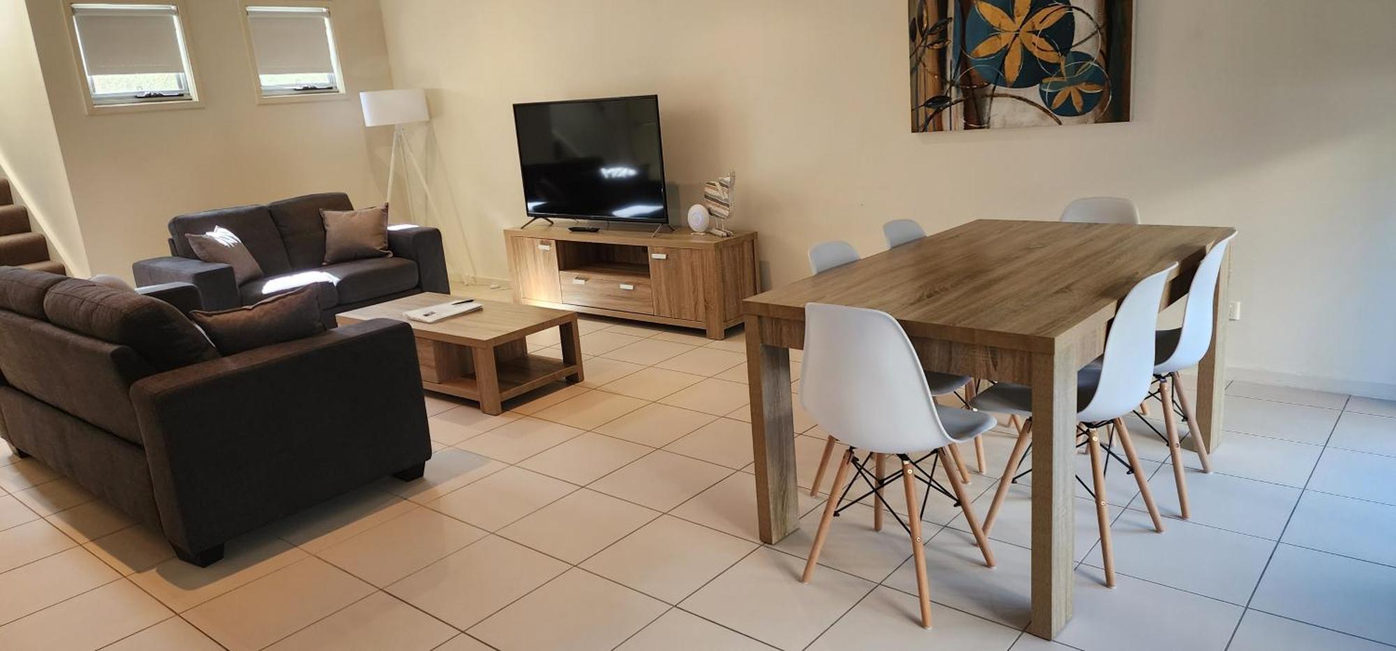 Quarterdecks Retreat Villa Urangan Екстериор снимка