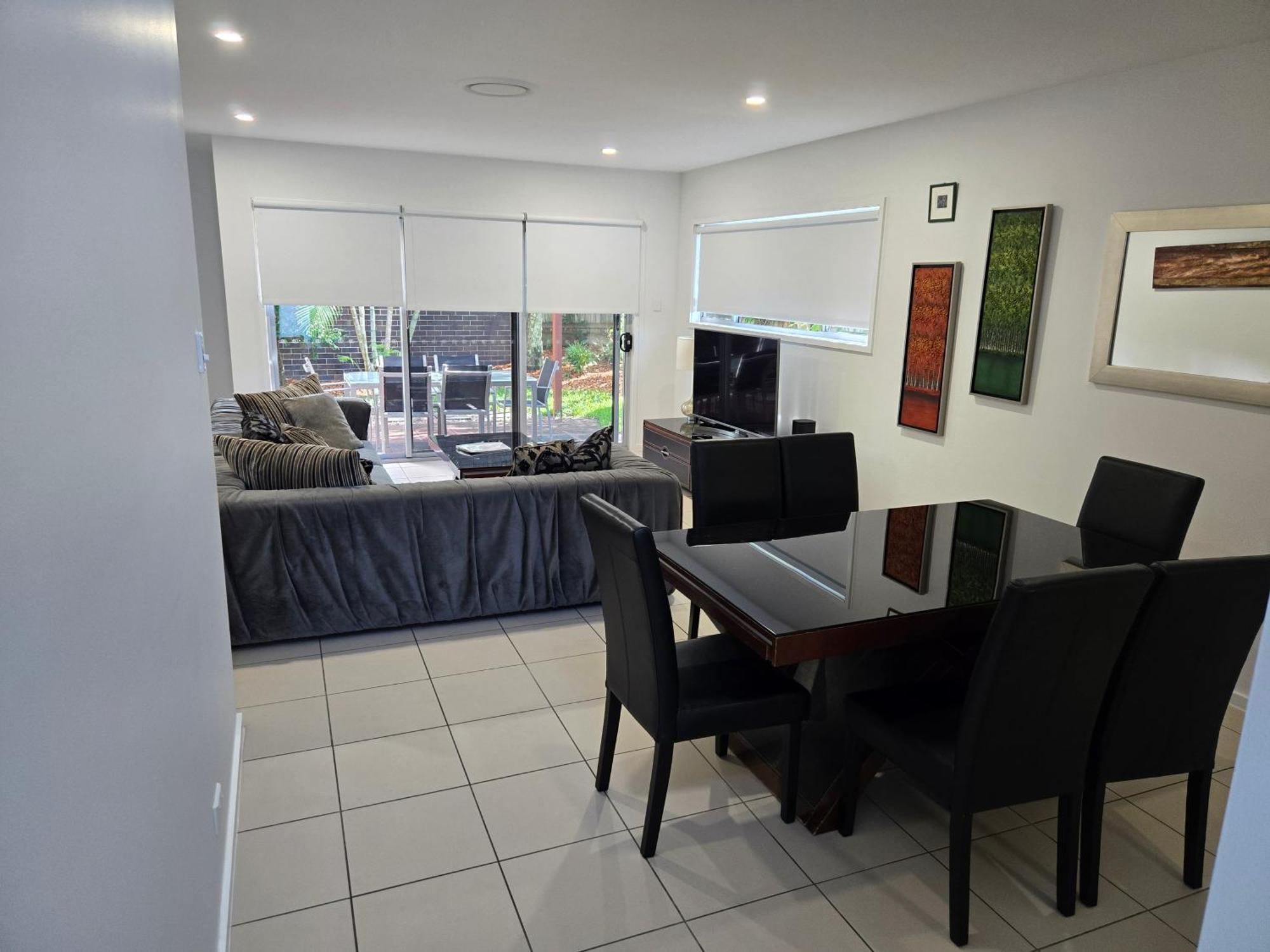 Quarterdecks Retreat Villa Urangan Екстериор снимка