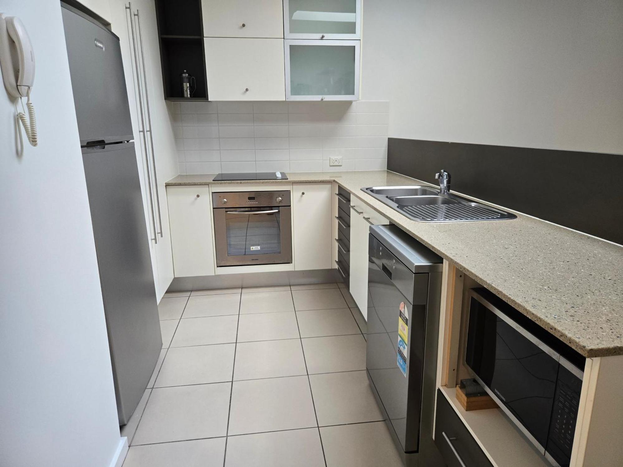 Quarterdecks Retreat Villa Urangan Екстериор снимка