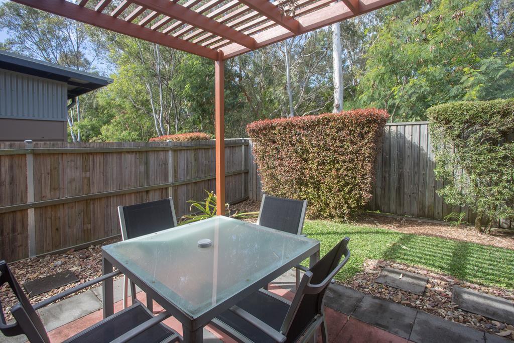Quarterdecks Retreat Villa Urangan Екстериор снимка